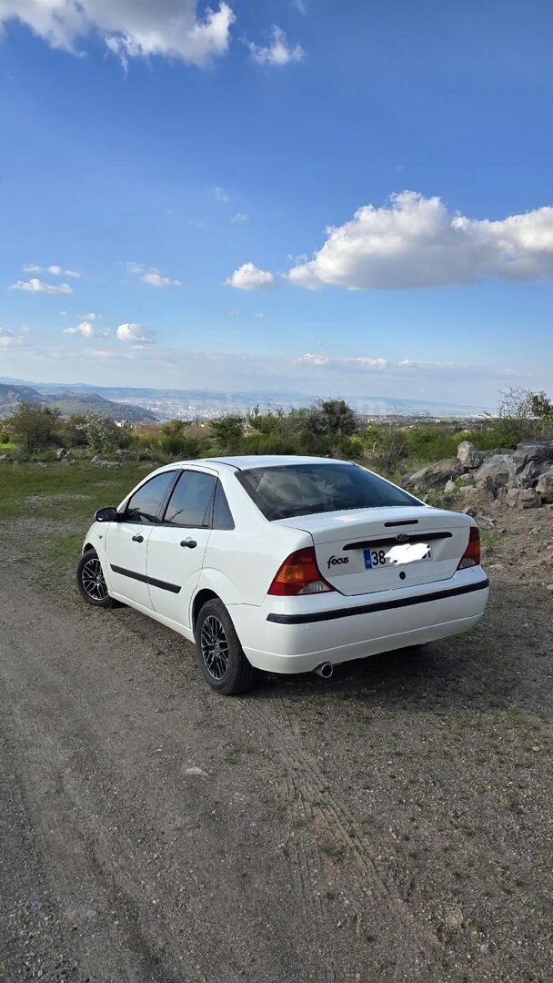 Sahibinden Ford Focus 1.6 Collection 2005 Model Kayseri 299.000 km Beyaz 5