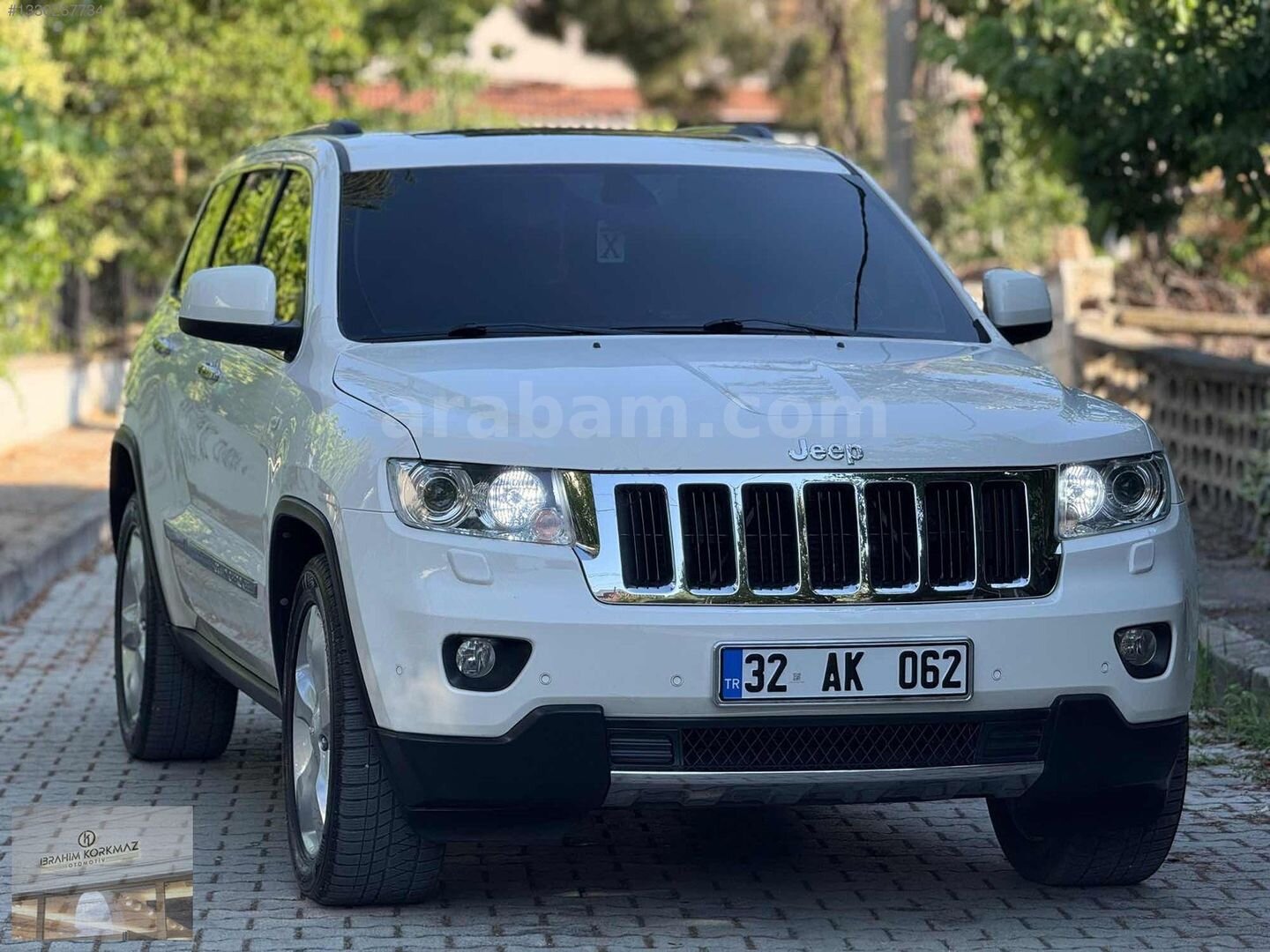 Galeriden Jeep Grand Cherokee 3.0 CRD Limited 2012 Model Isparta 285.000 km Beyaz 4