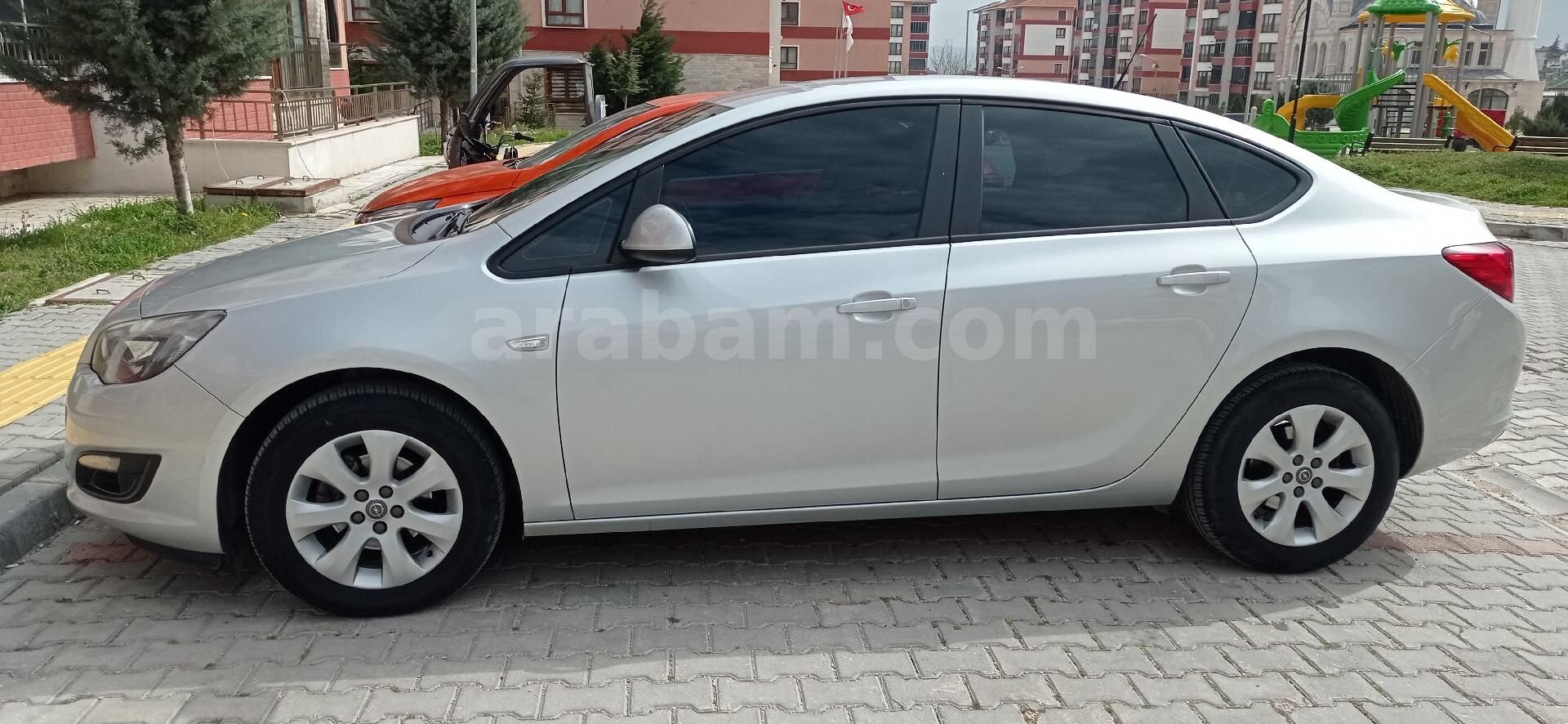 Sahibinden Opel Astra 1.4 T Edition Plus 2019 Model Amasya 103.349 km Gri 4