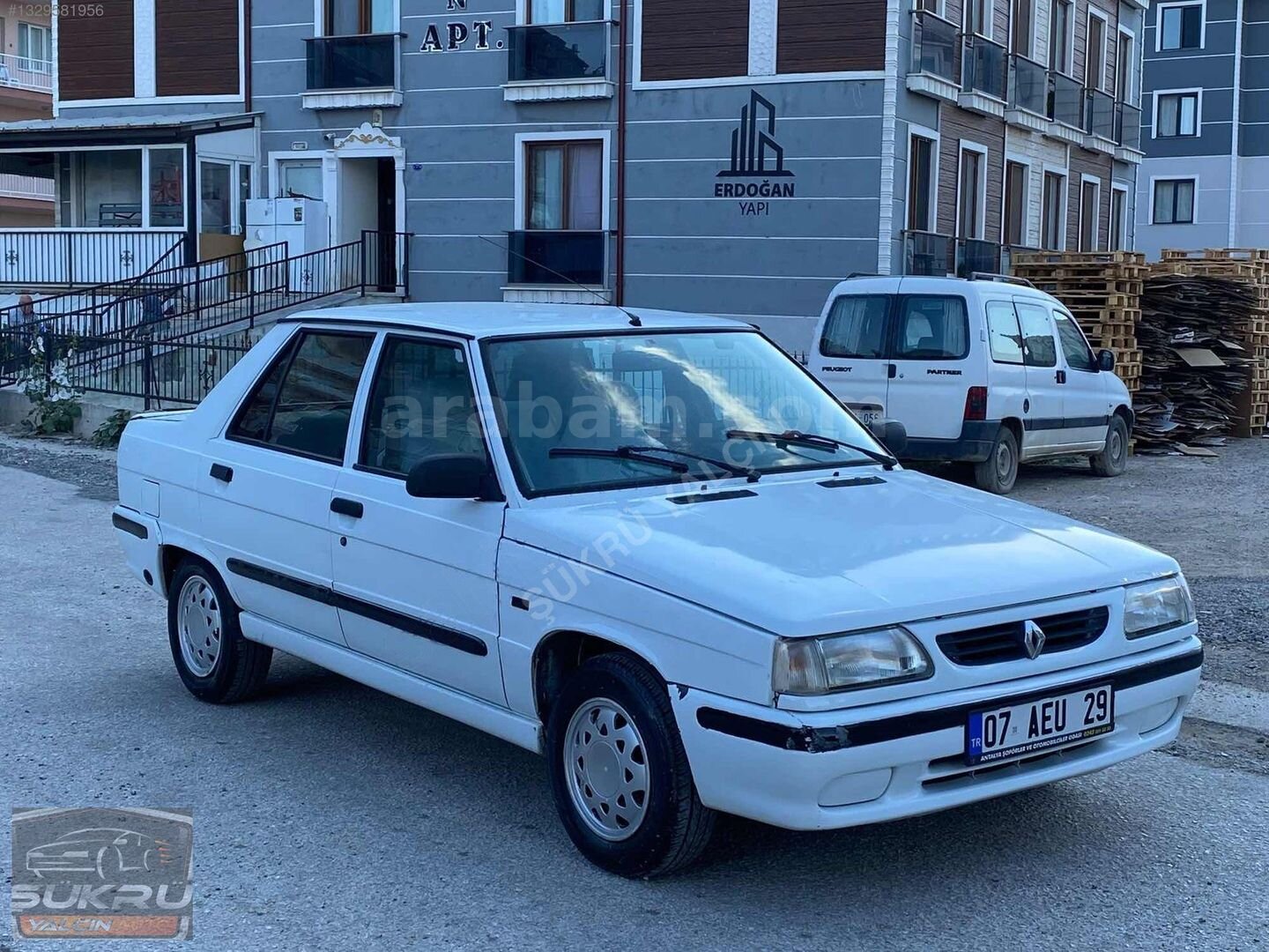 Galeriden Renault R 9 1.4 Broadway RN 1997 Model Isparta 380.000 km Beyaz 2