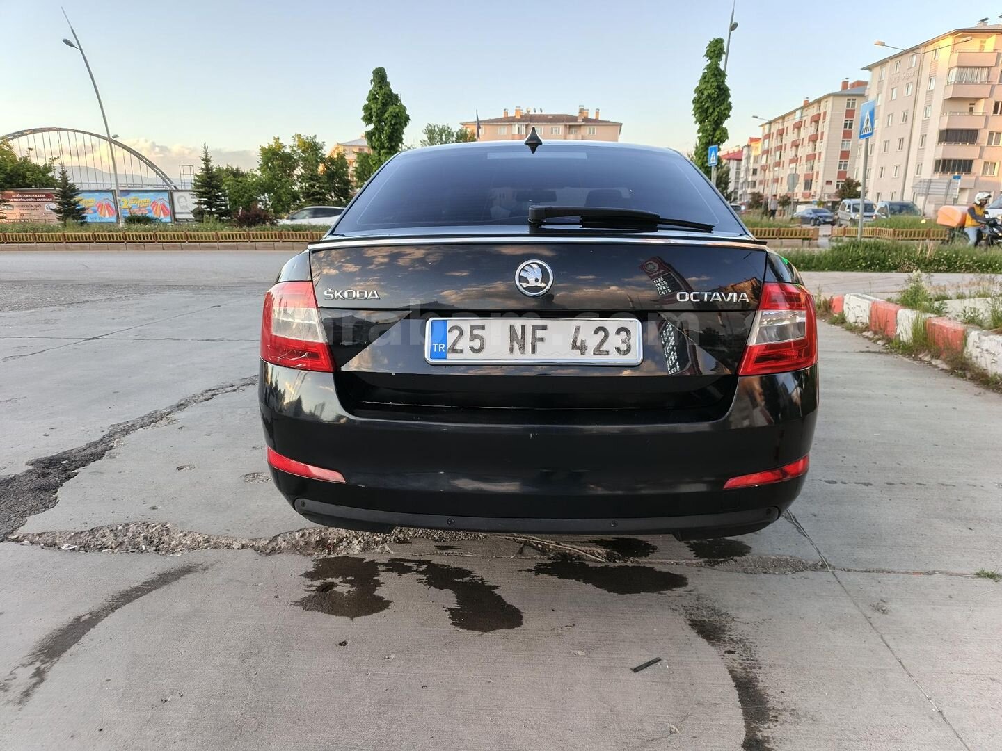 Sahibinden Skoda Octavia 1.6 TDI Elegance 2013 Model Erzurum 160.000 km Siyah 5