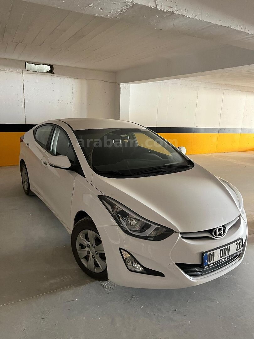 Sahibinden Hyundai Elantra 1.6 CRDi Style 2015 Model Adana 112.000 km Beyaz 5