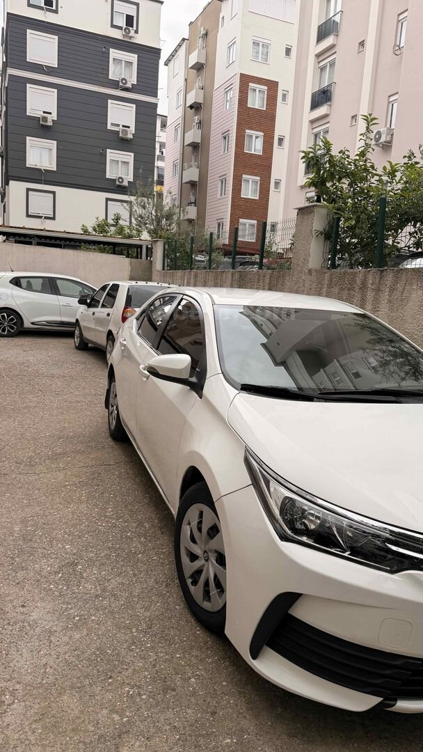 Sahibinden Toyota Corolla 1.33 Life 2018 Model Elazığ 272.000 km Beyaz 2