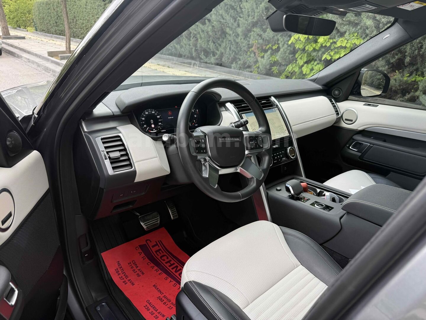 Sahibinden Land Rover Discovery 2.0 Si4 R-Dynamic SE 2023 Model Ankara 25.000 km Gri 7