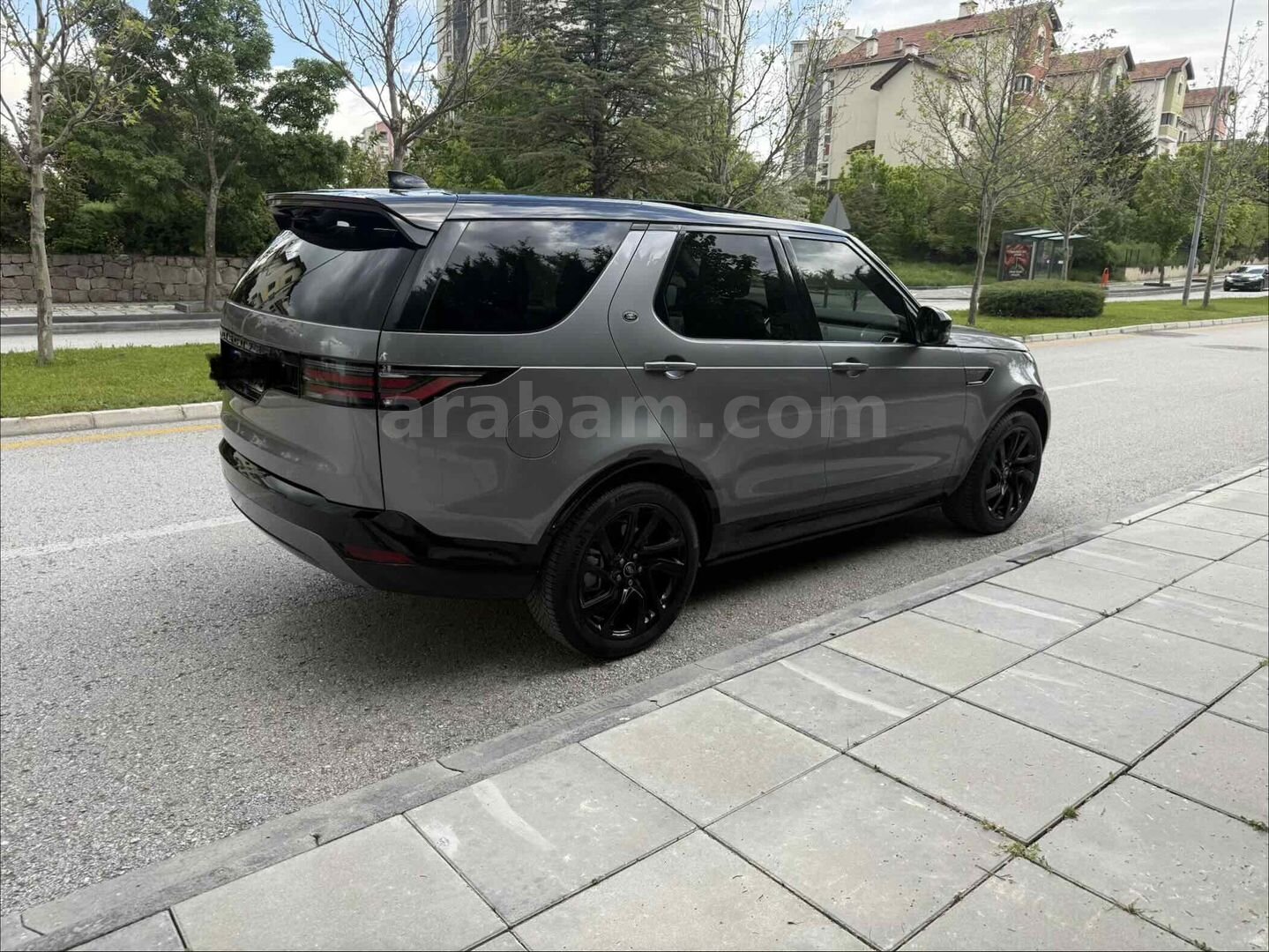 Sahibinden Land Rover Discovery 2.0 Si4 R-Dynamic SE 2023 Model Ankara 25.000 km Gri 2