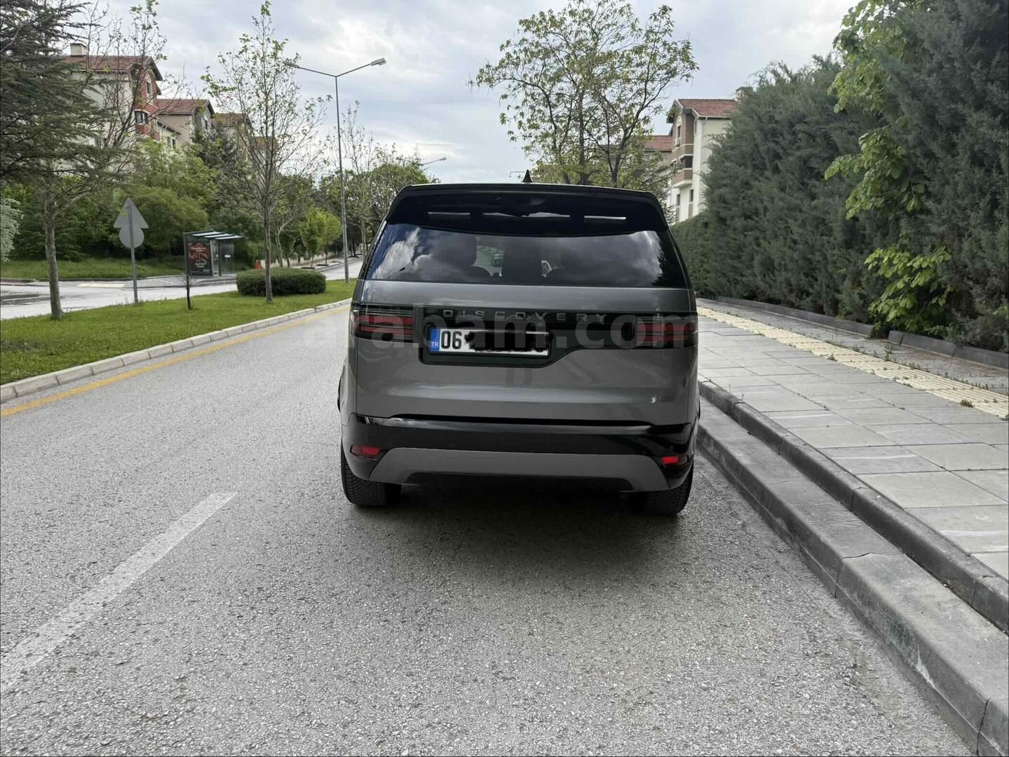 Sahibinden Land Rover Discovery 2.0 Si4 R-Dynamic SE 2023 Model Ankara 25.000 km Gri 6