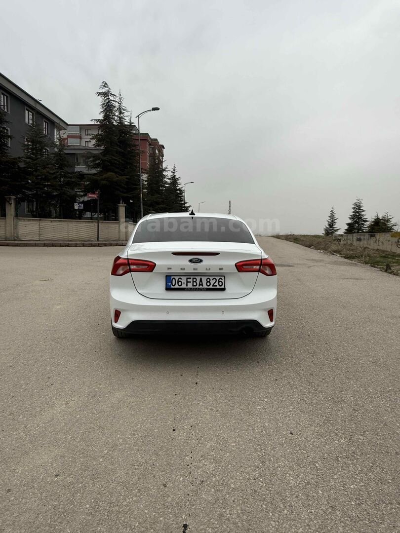 Sahibinden Ford Focus 1.5 TDCi Trend X 2019 Model Çankırı 196.000 km Beyaz 5