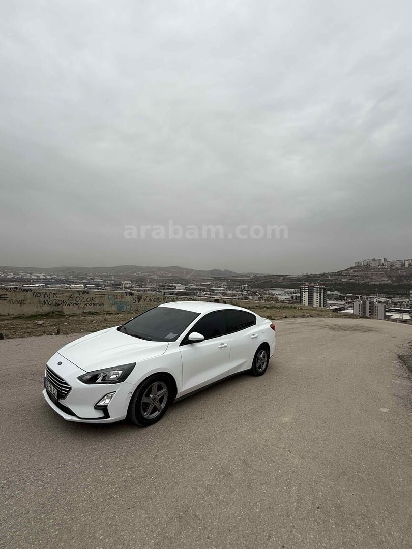 Sahibinden Ford Focus 1.5 TDCi Trend X 2019 Model Çankırı 196.000 km Beyaz 3