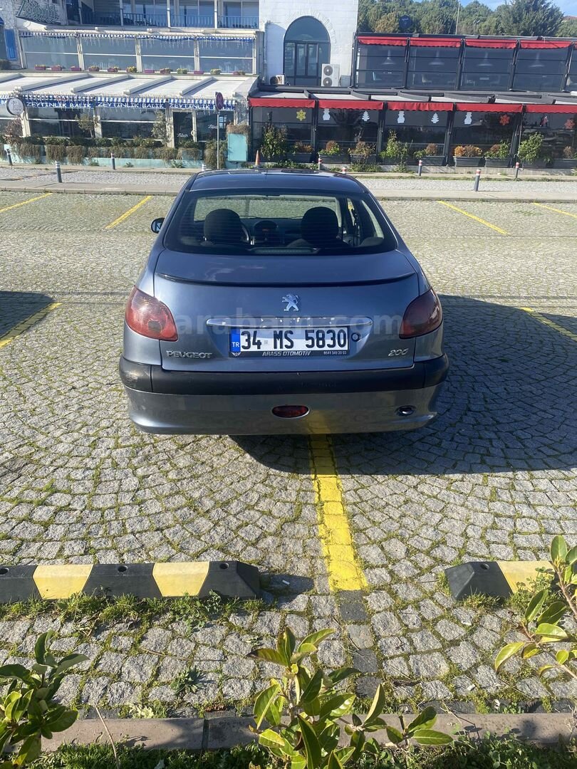 Sahibinden Peugeot 206 1.6 HDi Comfort 2010 Model İstanbul 260.000 km Füme 4