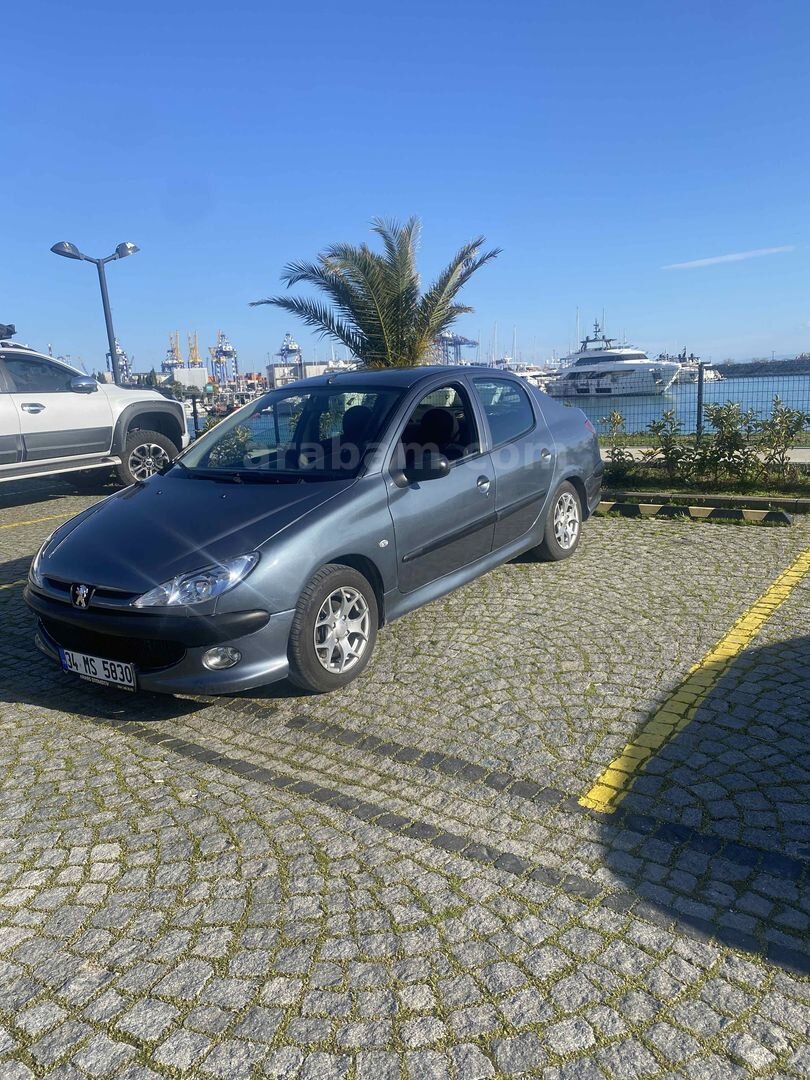 Sahibinden Peugeot 206 1.6 HDi Comfort 2010 Model İstanbul 260.000 km Füme 2