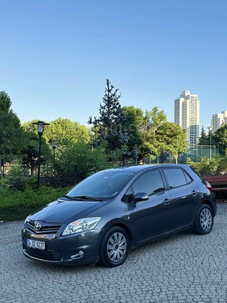 Sahibinden Toyota Auris 1.4 D-4D Comfort Extra 2011 Model İstanbul 289.750 km Füme