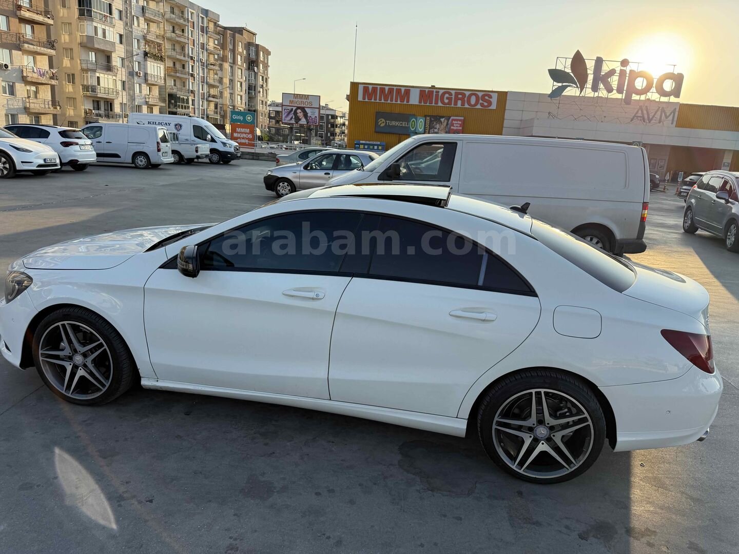 Sahibinden Mercedes - Benz CLA 200 Urban 2013 Model İzmir 340.000 km Beyaz 3