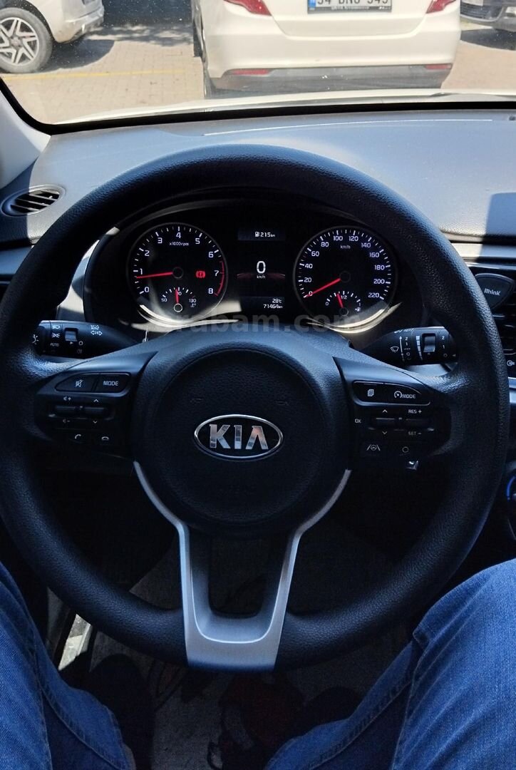 Sahibinden Kia Rio 1.2 MPI Cool 2020 Model Rize 72.200 km Beyaz 6