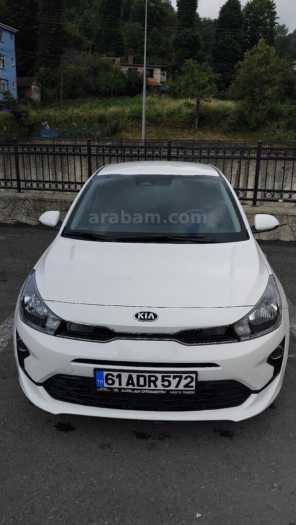 Sahibinden Kia Rio 1.2 MPI Cool 2020 Model Rize 72.200 km Beyaz 1