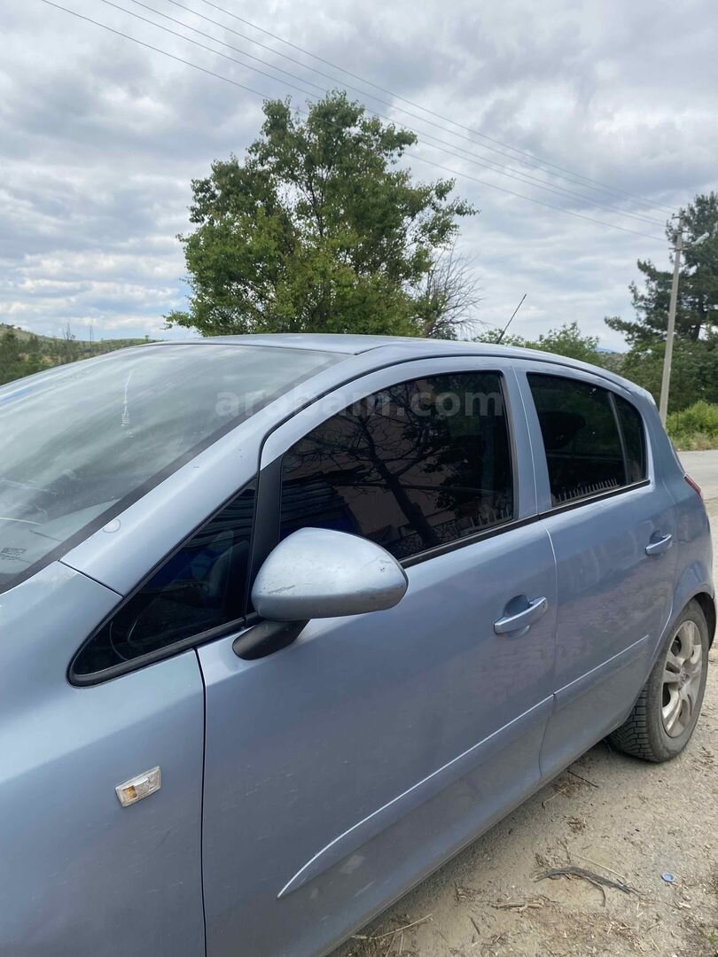 Sahibinden Opel Corsa 1.4 Twinport Enjoy 2007 Model Çorum 212.000 km Mavi 2