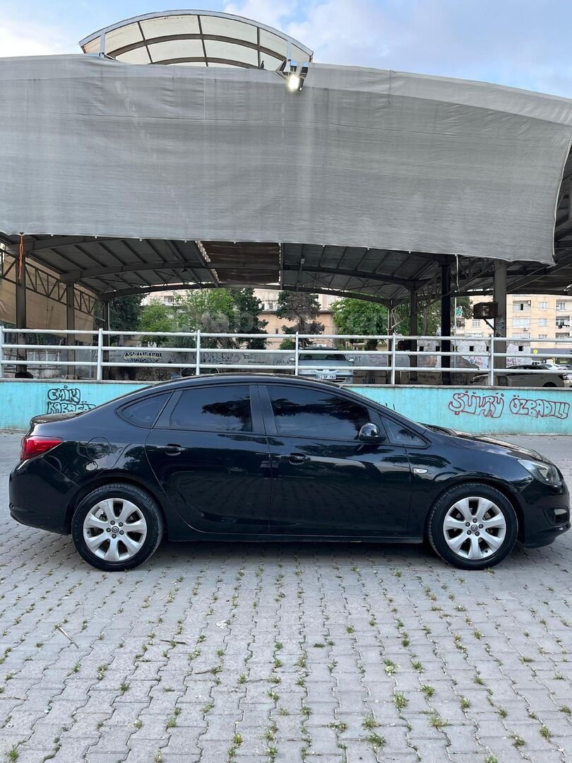 Sahibinden Opel Astra 1.6 Edition 2014 Model Şanlıurfa 363.000 km Siyah 4