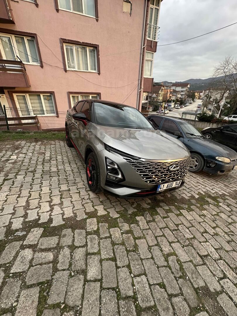 Sahibinden Chery Omoda 5 1.6 T-GDI Luxury 2024 Model Sakarya 32.000 km Gri (titanyum) 3