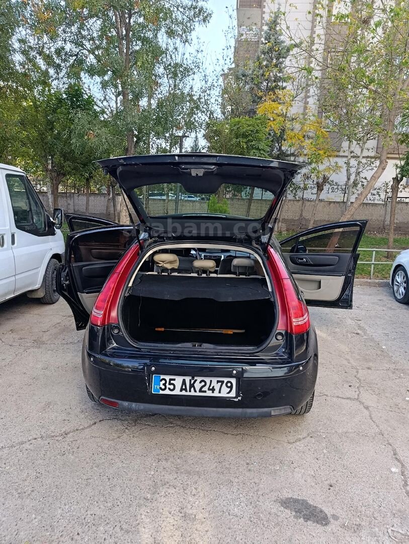 Sahibinden Citroen C4 1.6 SX PK 2008 Model İzmir 309.000 km Siyah 6