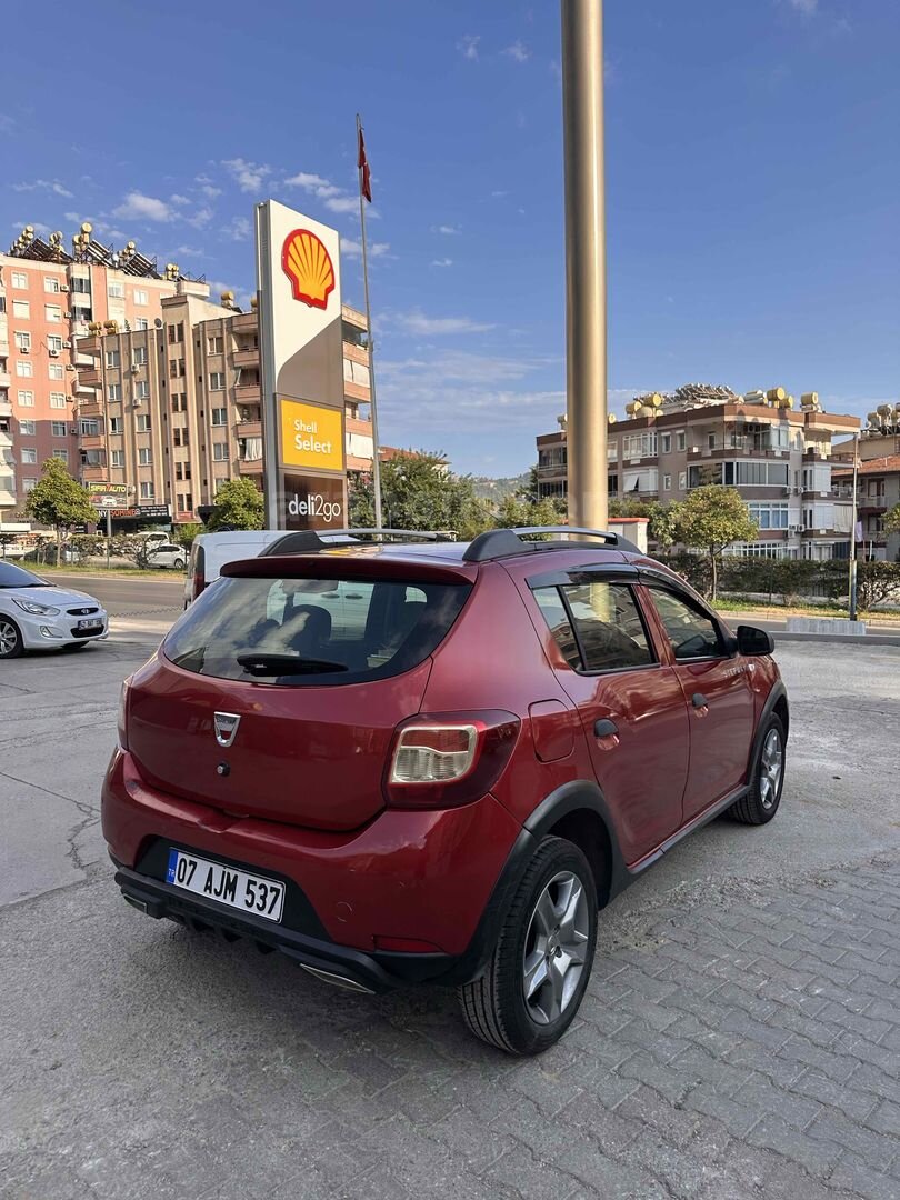 Sahibinden Dacia Sandero 1.5 dCi Stepway 2013 Model Antalya 282.000 km Kırmızı 4