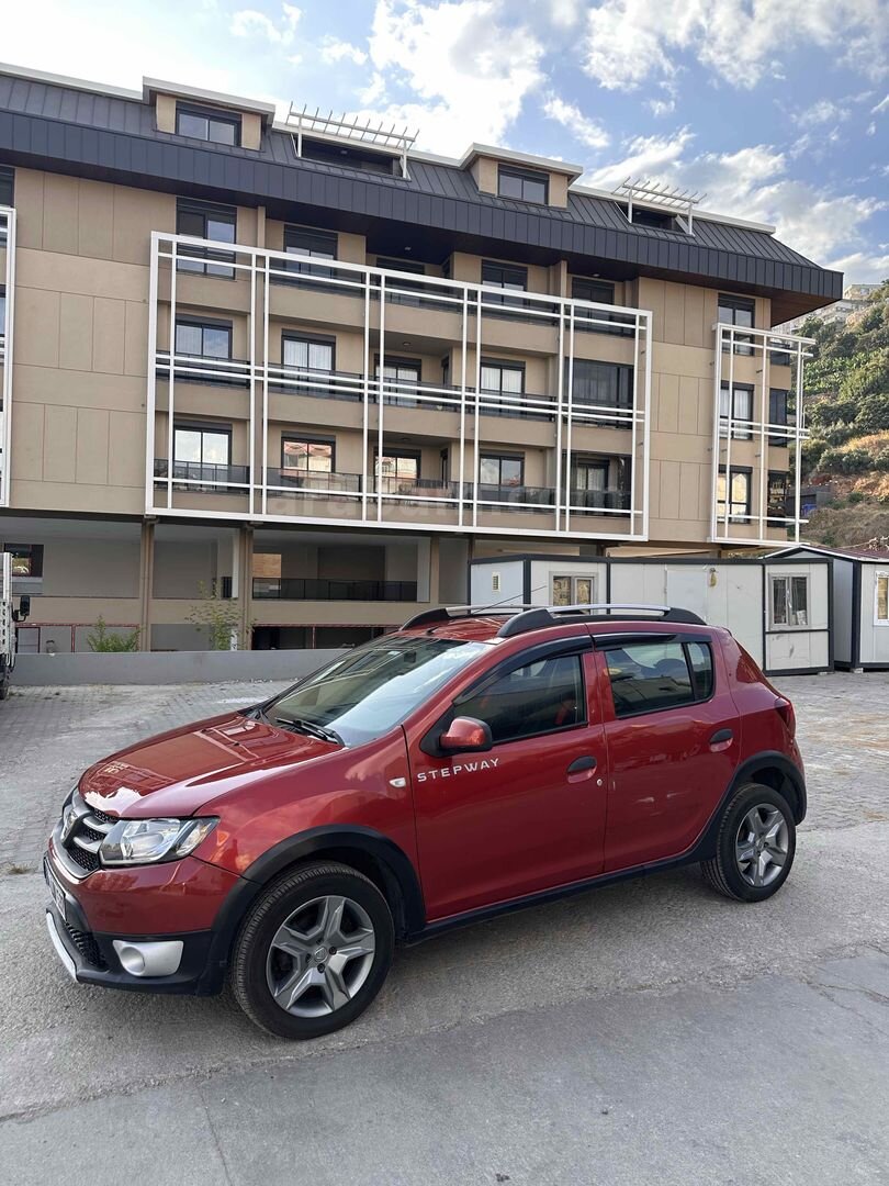 Sahibinden Dacia Sandero 1.5 dCi Stepway 2013 Model Antalya 282.000 km Kırmızı 6