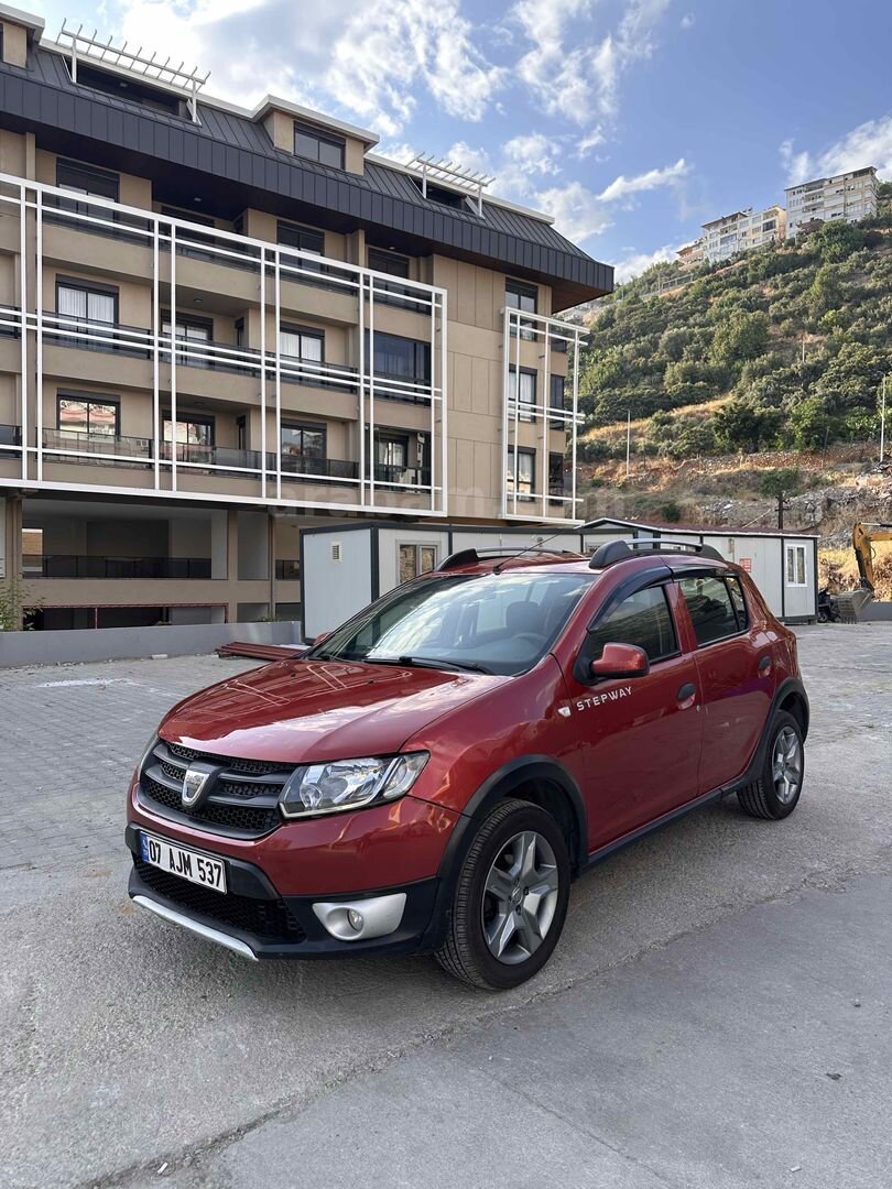 Sahibinden Dacia Sandero 1.5 dCi Stepway 2013 Model Antalya 282.000 km Kırmızı 2