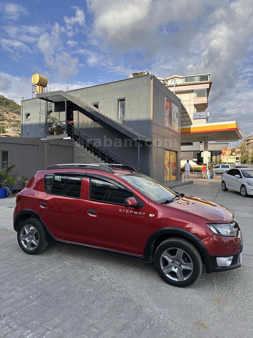 Sahibinden Dacia Sandero 1.5 dCi Stepway 2013 Model Antalya 282.000 km Kırmızı 5