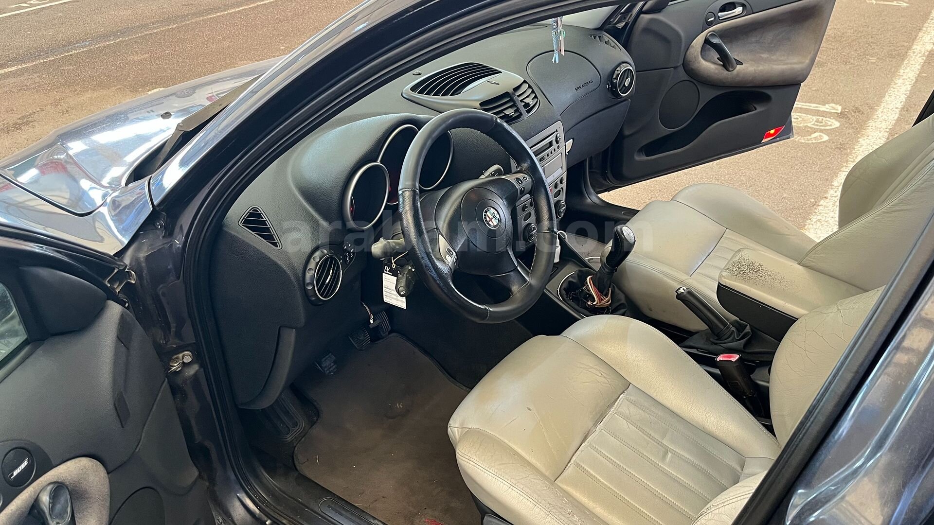 Sahibinden Alfa Romeo 147 1.6 TS Distinctive 2003 Model Bursa 272.000 km Lacivert 5