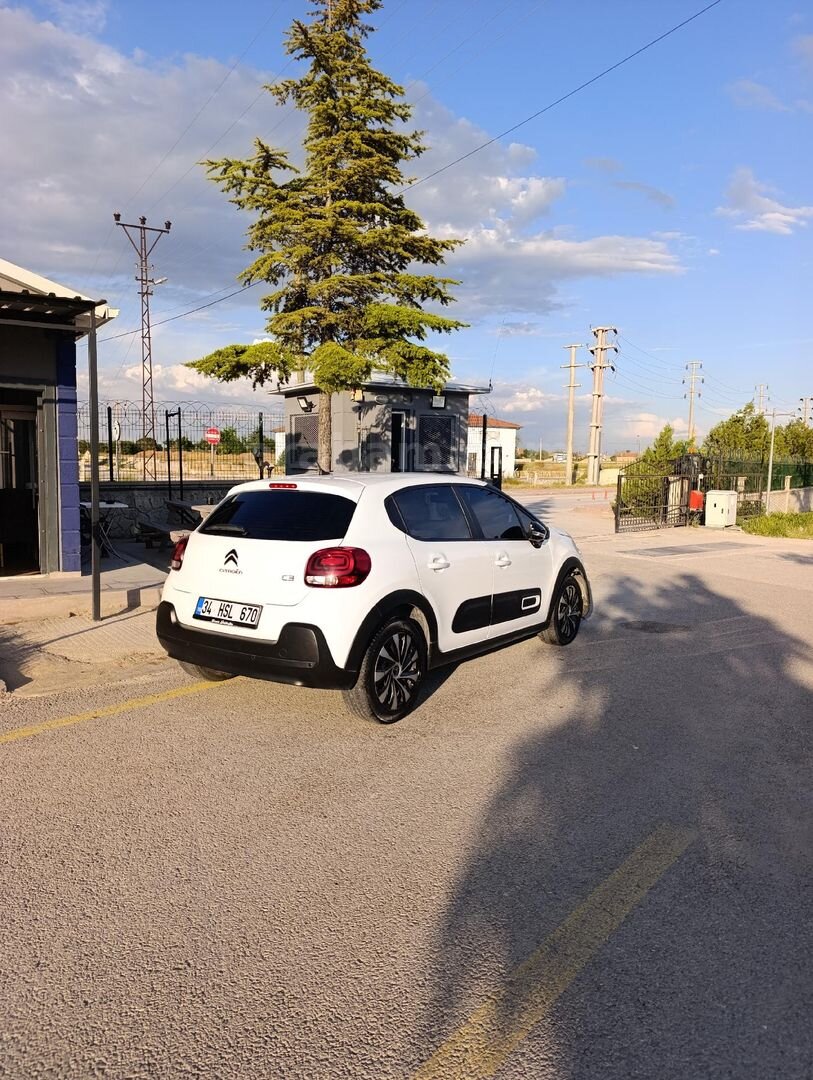 Sahibinden Citroen C3 1.2 PureTech Feel Bold 2023 Model Konya 91.000 km Beyaz 3