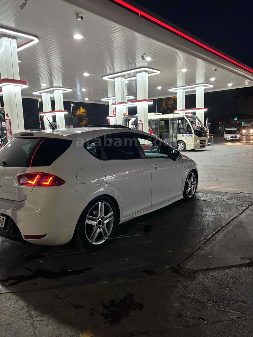 Sahibinden Seat Leon 1.6 TDI CR Style 2012 Model İstanbul 250.000 km Beyaz 7