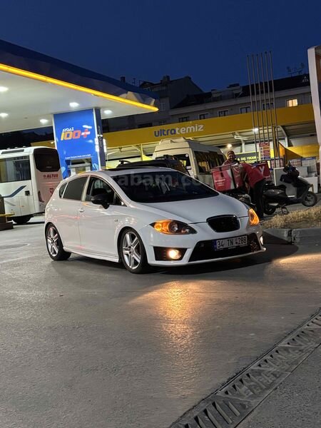Sahibinden Seat Leon 1.6 TDI CR Style 2012 Model İstanbul 250.000 km Beyaz