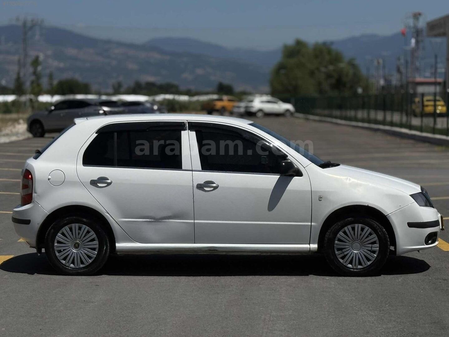 Galeriden Skoda Fabia 1.2 Classic 2006 Model Sakarya 260.000 km Beyaz 5