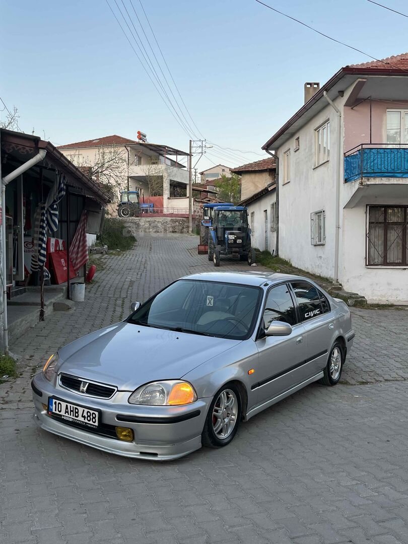 Sahibinden Honda Civic 1.4 i S 1999 Model Balıkesir 324.000 km Gri 4