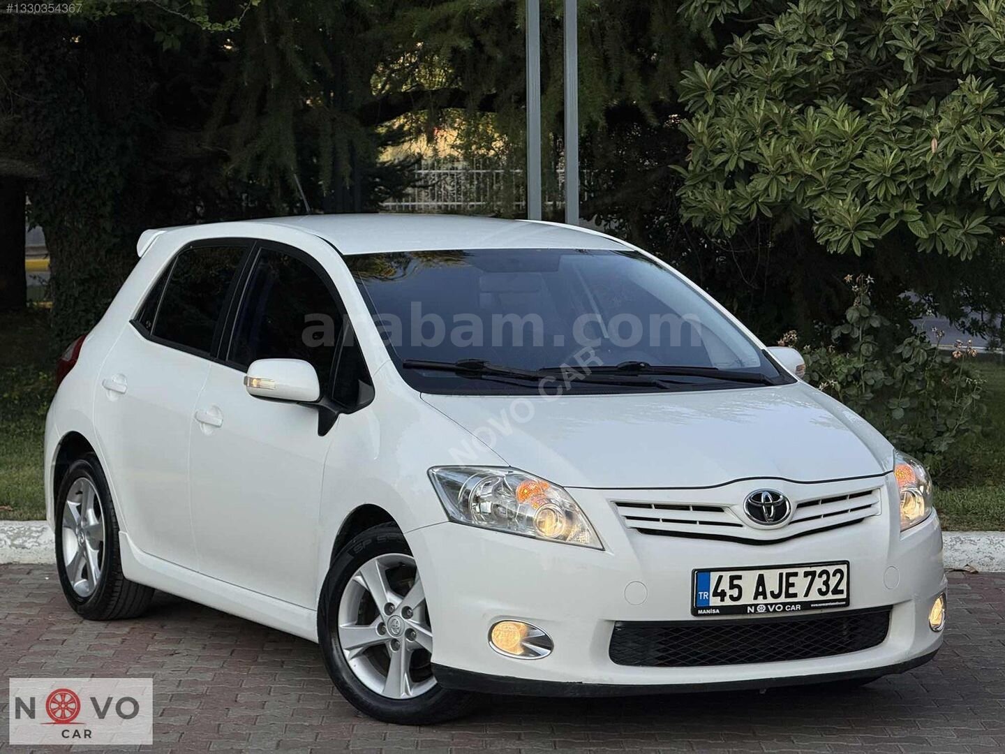Galeriden Toyota Auris 1.4 D-4D Comfort Extra 2012 Model Manisa 185.000 km Beyaz 3