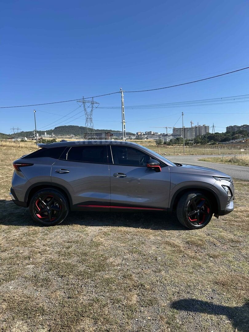Sahibinden Chery Omoda 5 1.6 T-GDI Excellent 2023 Model İstanbul 34.000 km Gri 3