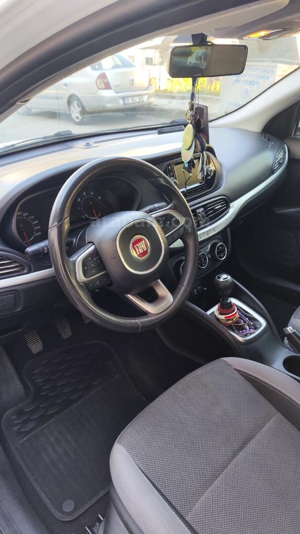 Sahibinden Fiat Egea 1.4 Fire Urban 2015 Model Aydın 220.000 km Beyaz 4