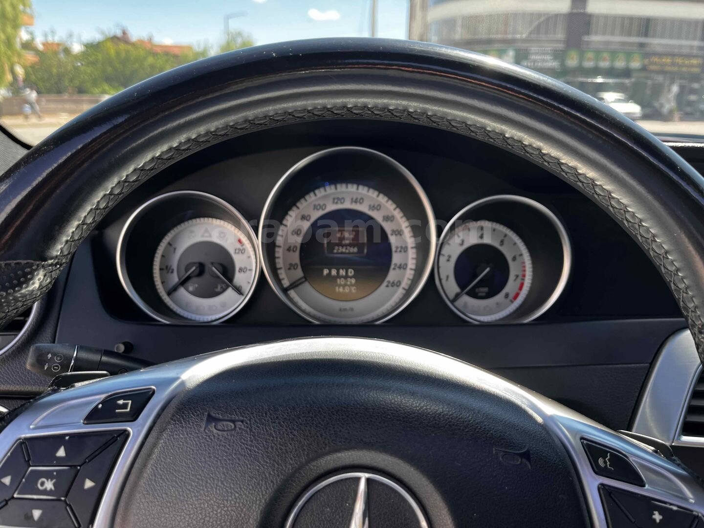 Sahibinden Mercedes - Benz C 180 BlueEFFICIENCY AMG 2012 Model Konya 234.850 km Beyaz 1