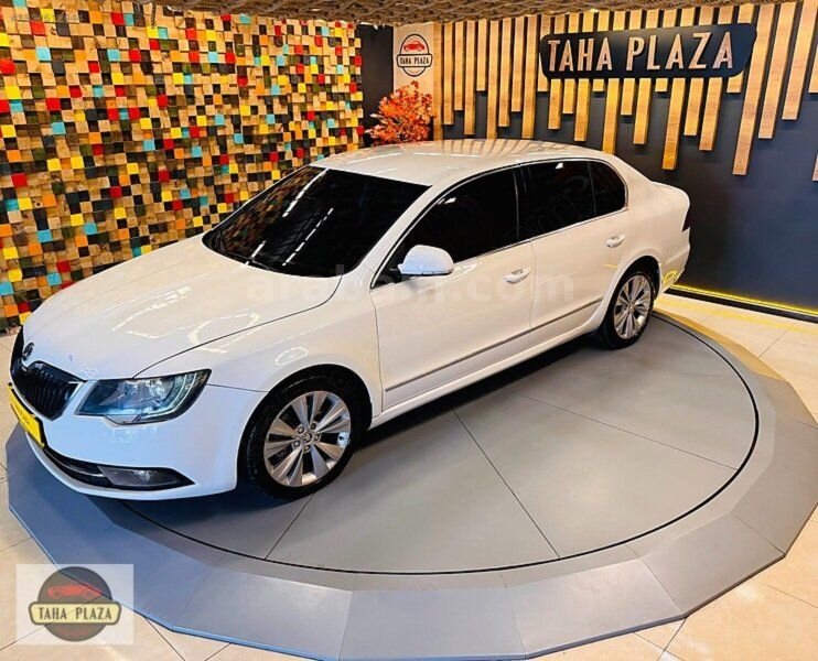 Galeriden Skoda SuperB 1.6 TDI Elegance 2013 Model Gaziantep 226.000 km Beyaz