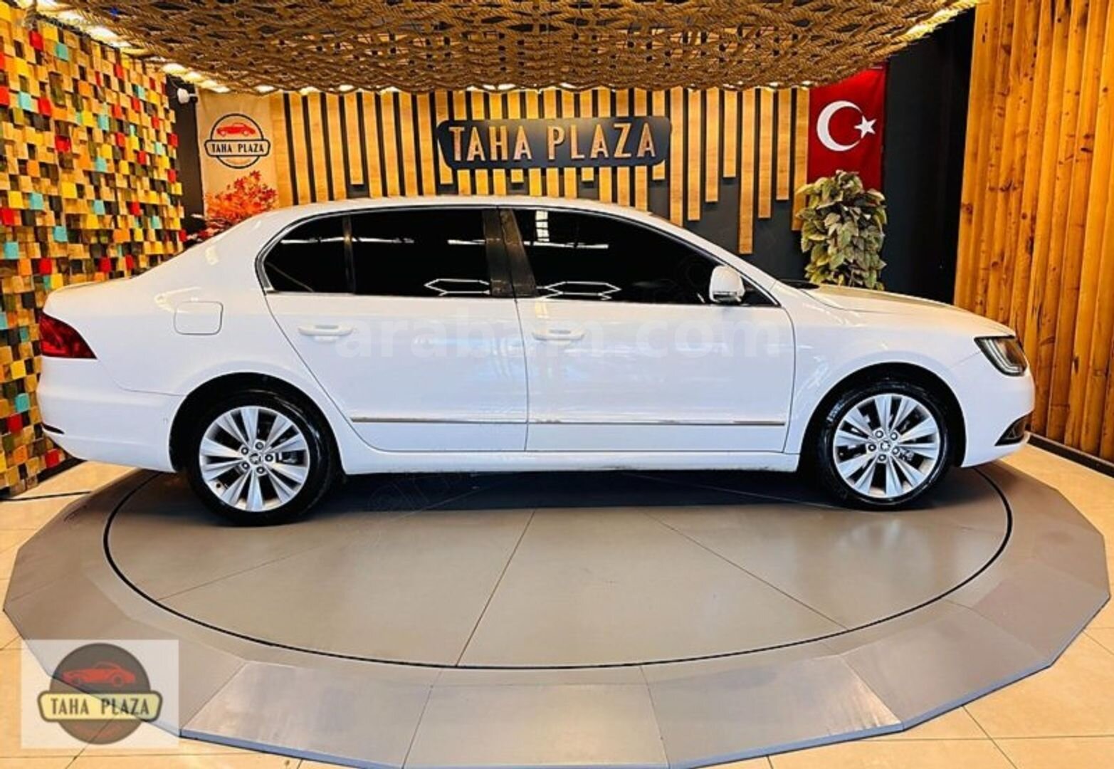 Galeriden Skoda SuperB 1.6 TDI Elegance 2013 Model Gaziantep 226.000 km Beyaz 4