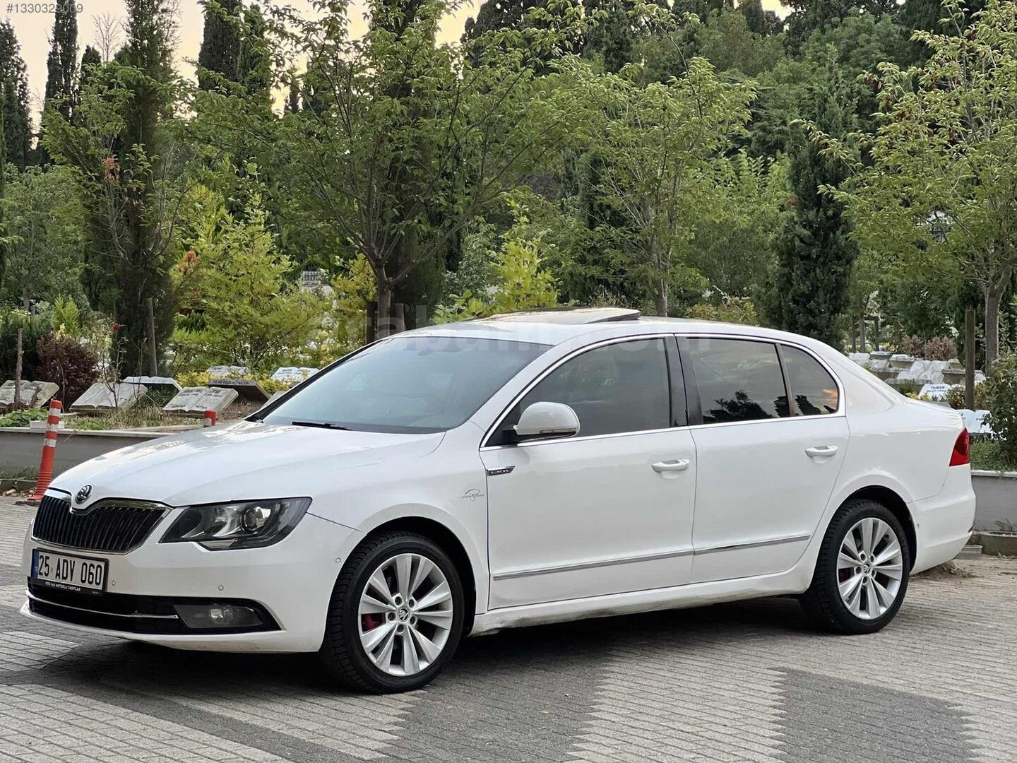 Galeriden Skoda SuperB 1.6 TDI Elegance 2013 Model İstanbul 305.000 km Beyaz 1