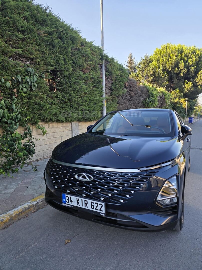 Sahibinden Chery Omoda 5 1.6 T-GDI Luxury 2024 Model İstanbul 32.500 km Lacivert 2