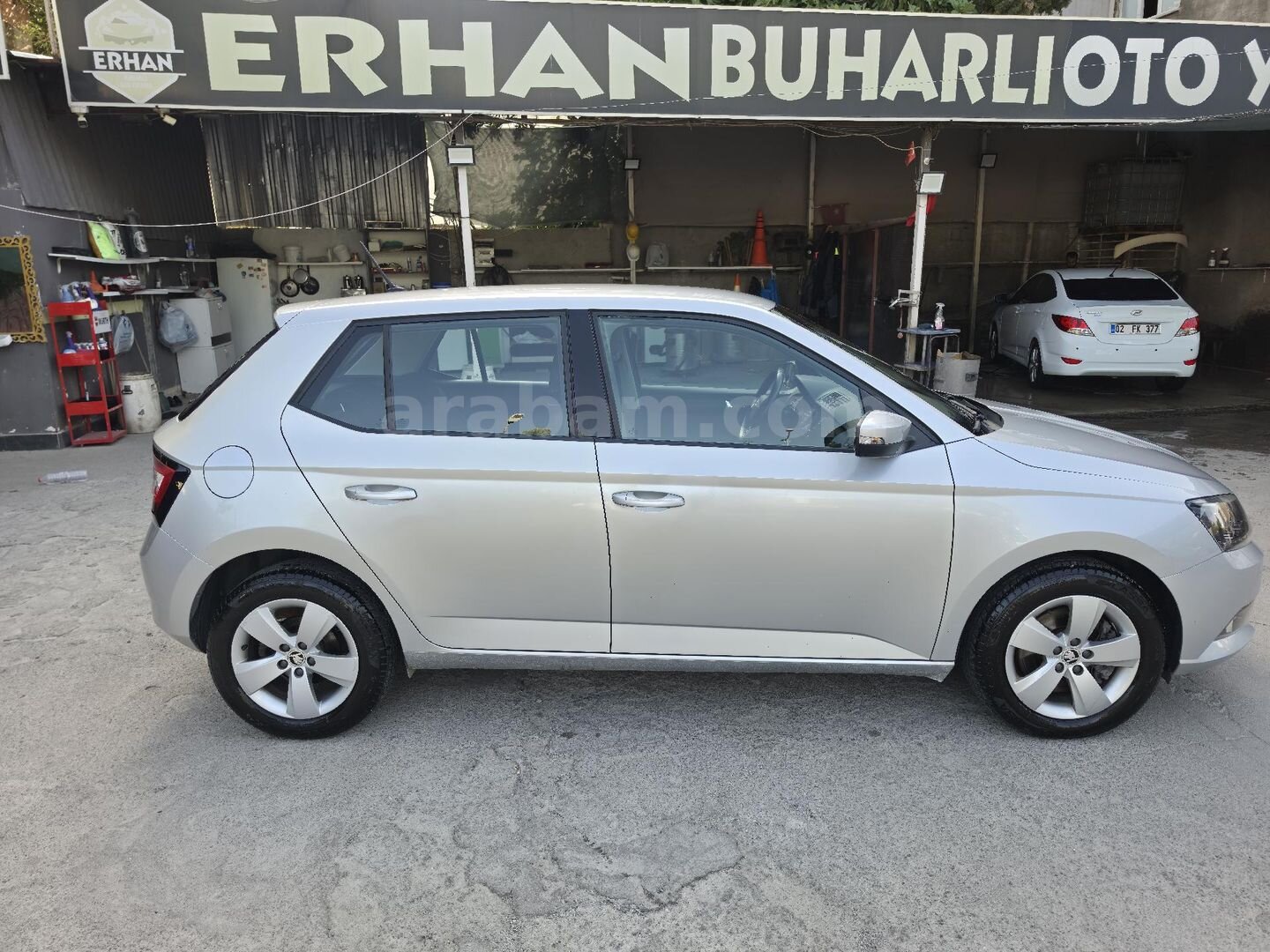 Sahibinden Skoda Fabia 1.0 GreenTec Style 2018 Model Adıyaman 76.700 km Gri 5