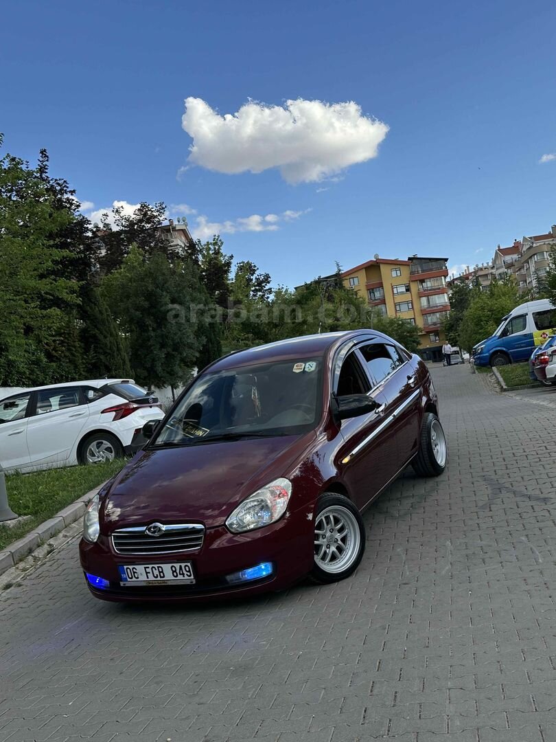 Sahibinden Hyundai Accent Era 1.5 CRDi-VGT Start 2008 Model Ankara 326.000 km Bordo 5