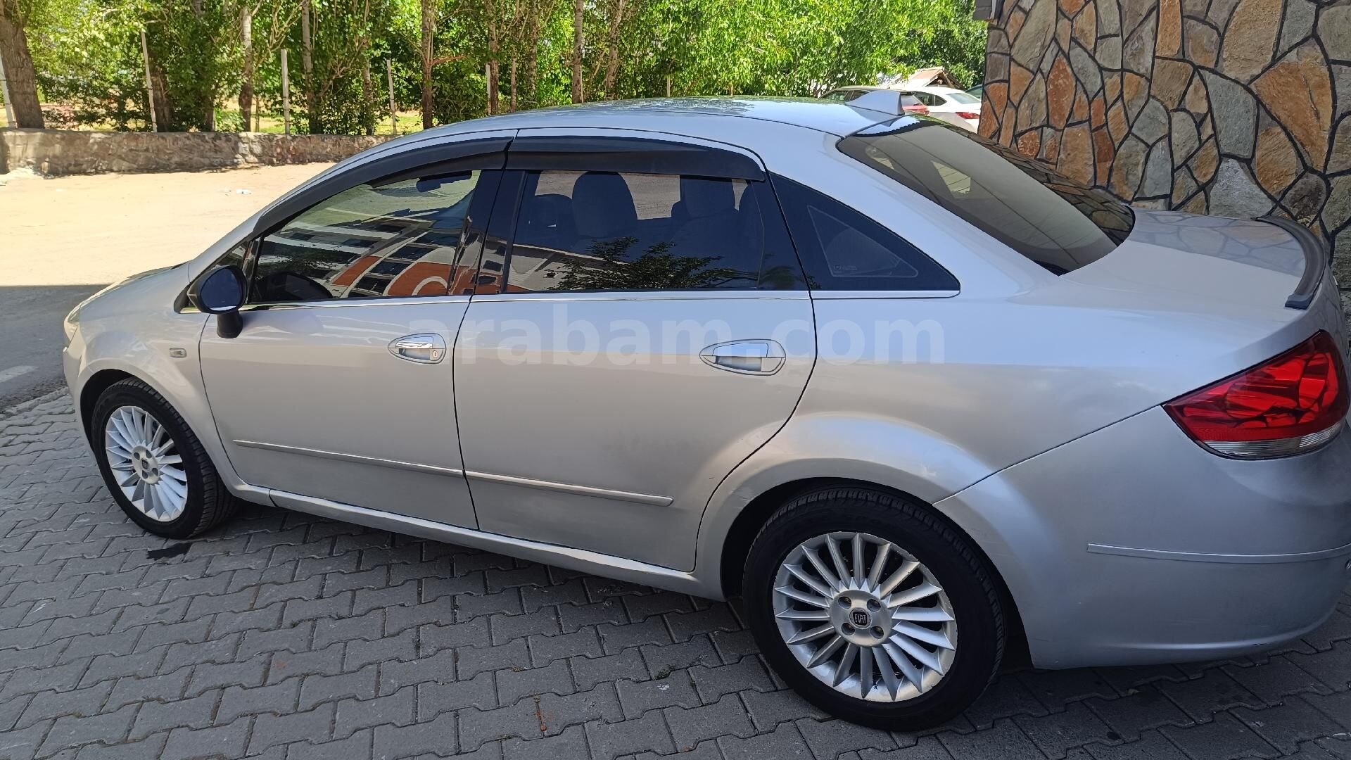 Sahibinden Fiat Linea 1.6 Multijet Emotion Plus 2012 Model Bingöl 214.500 km Gri (metalik) 4