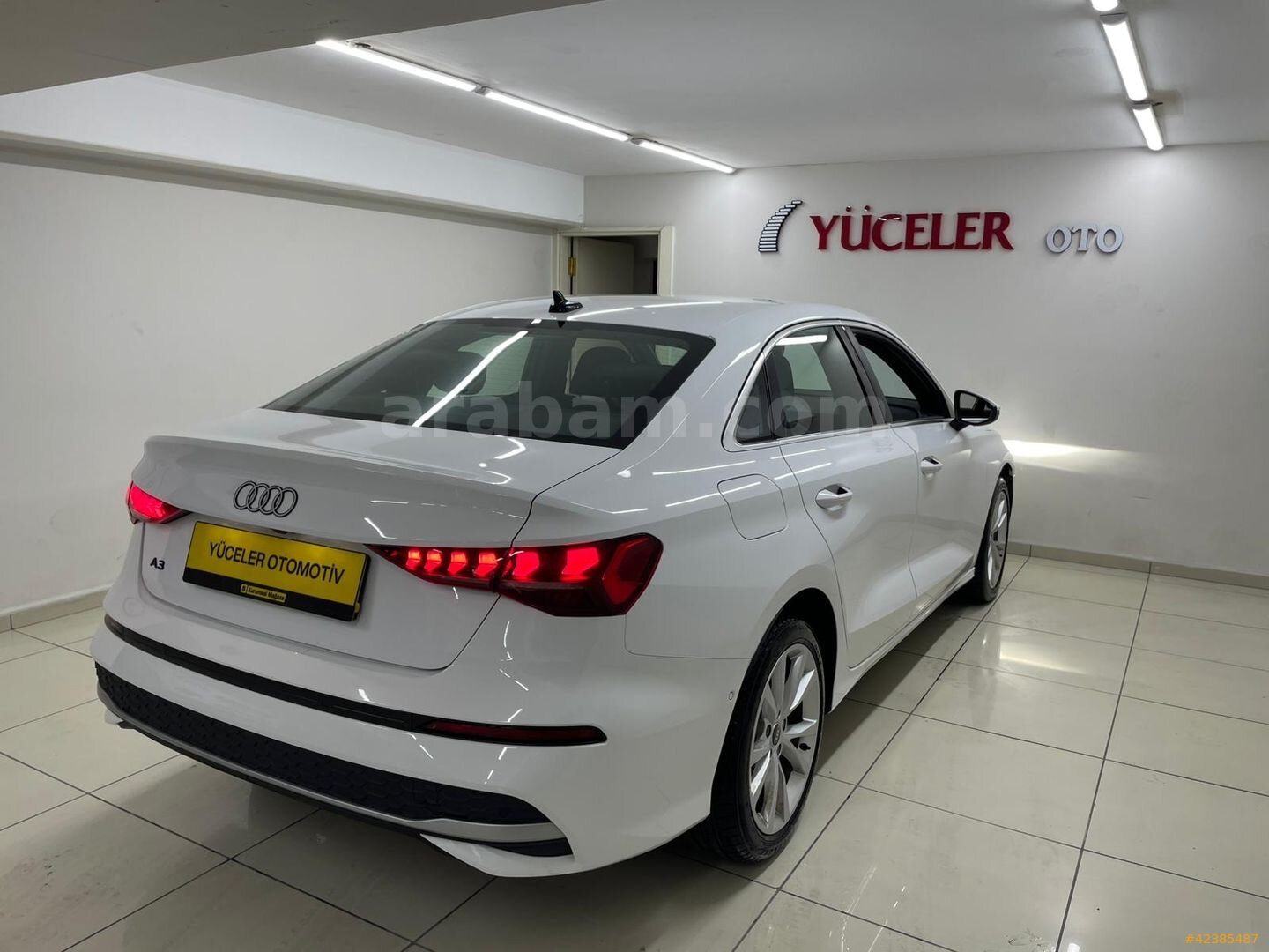 Galeriden Audi A3 Sedan 35 TFSI Advanced 2024 Model İstanbul 28.000 km Beyaz 6