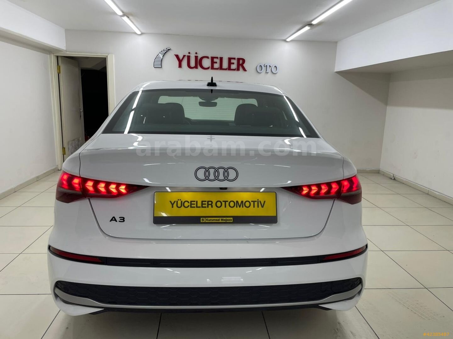 Galeriden Audi A3 Sedan 35 TFSI Advanced 2024 Model İstanbul 28.000 km Beyaz 5