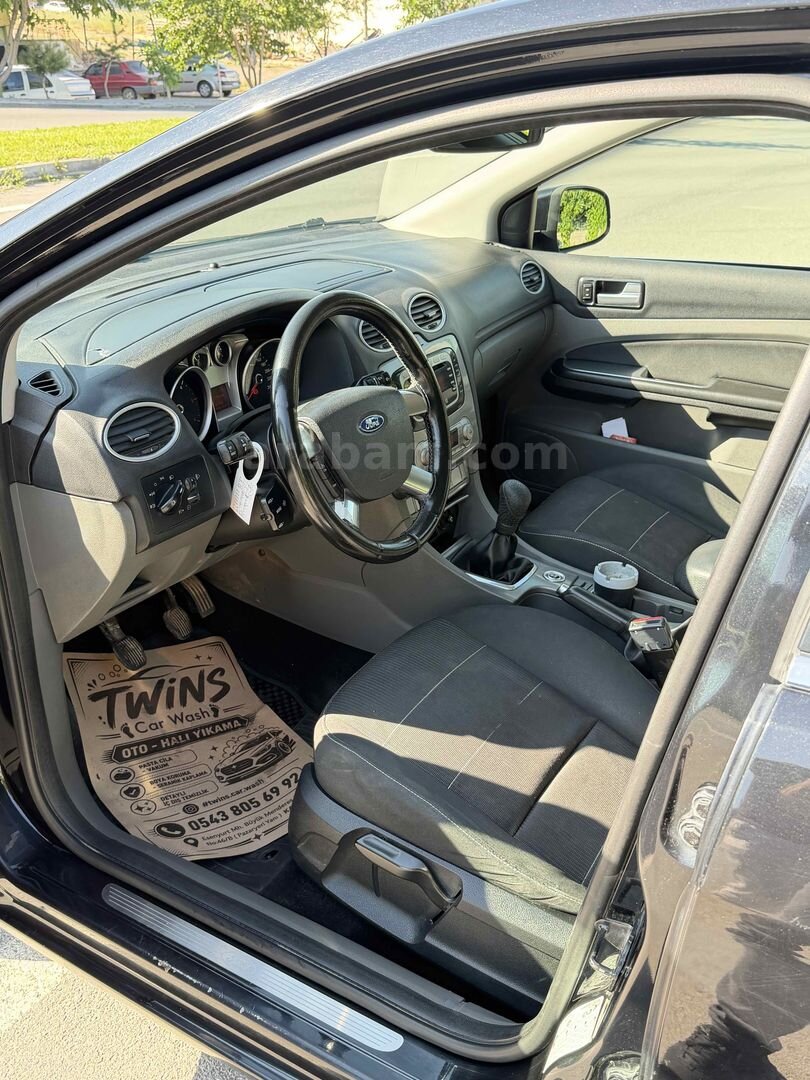 Sahibinden Ford Focus 1.6 TDCi Titanium 2011 Model Kayseri 201.500 km Siyah 6