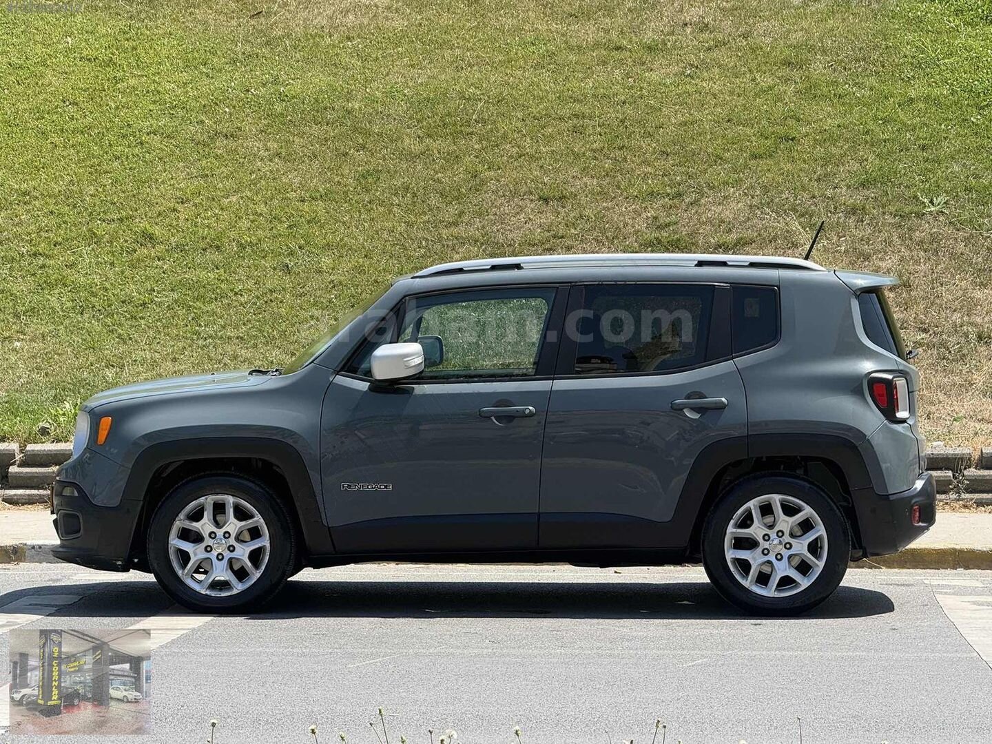 Galeriden Jeep Renegade 1.6 MultiJet Limited 2017 Model İstanbul 160.000 km Füme 6