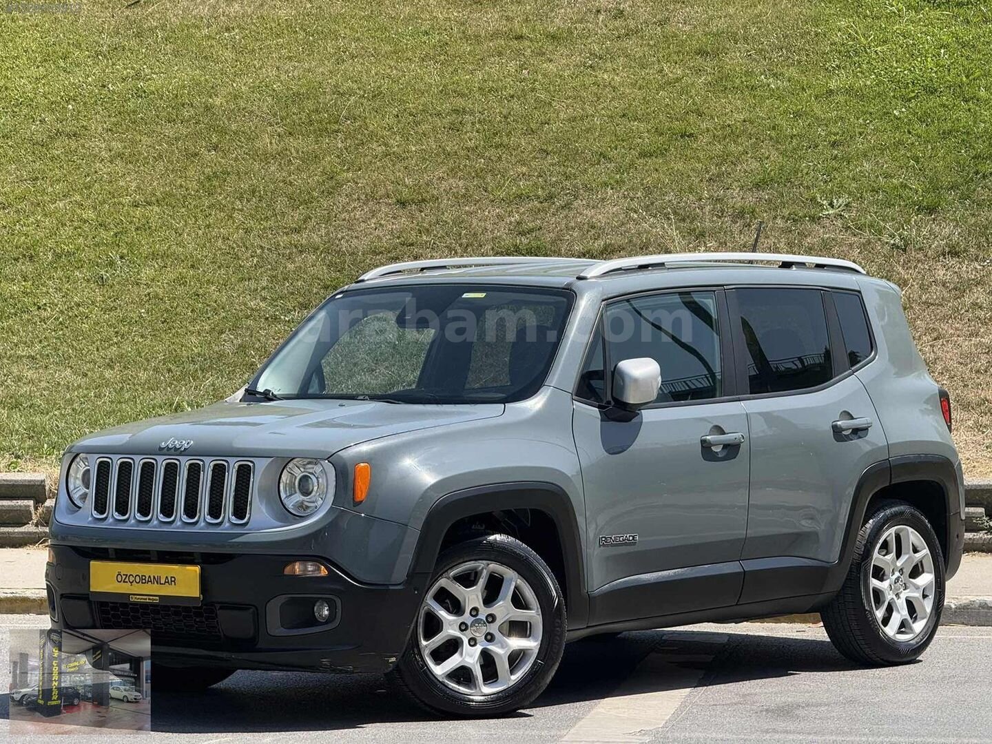 Galeriden Jeep Renegade 1.6 MultiJet Limited 2017 Model İstanbul 160.000 km Füme 2