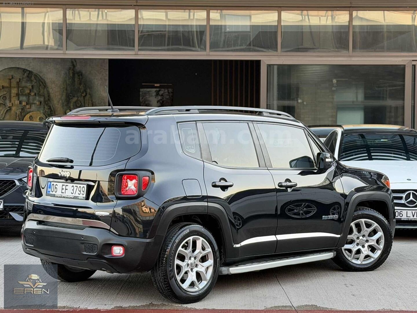 Galeriden Jeep Renegade 1.6 MultiJet Longitude 2017 Model Ankara 221.000 km Siyah 5