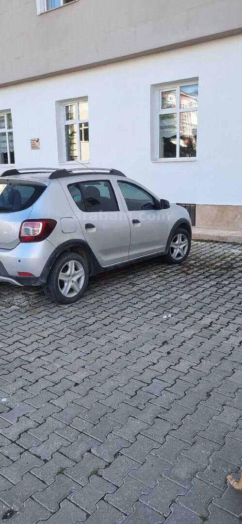 Sahibinden Dacia Sandero 1.5 dCi Stepway 2012 Model Tokat 249.500 km Gri (Gümüş) 2